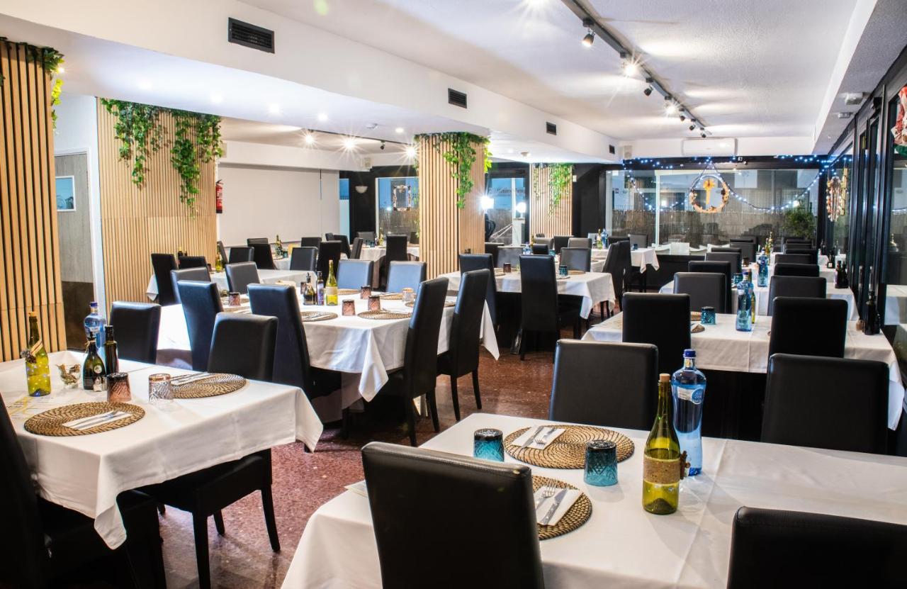 Adia Hotel Cunit Playa Bagian luar foto