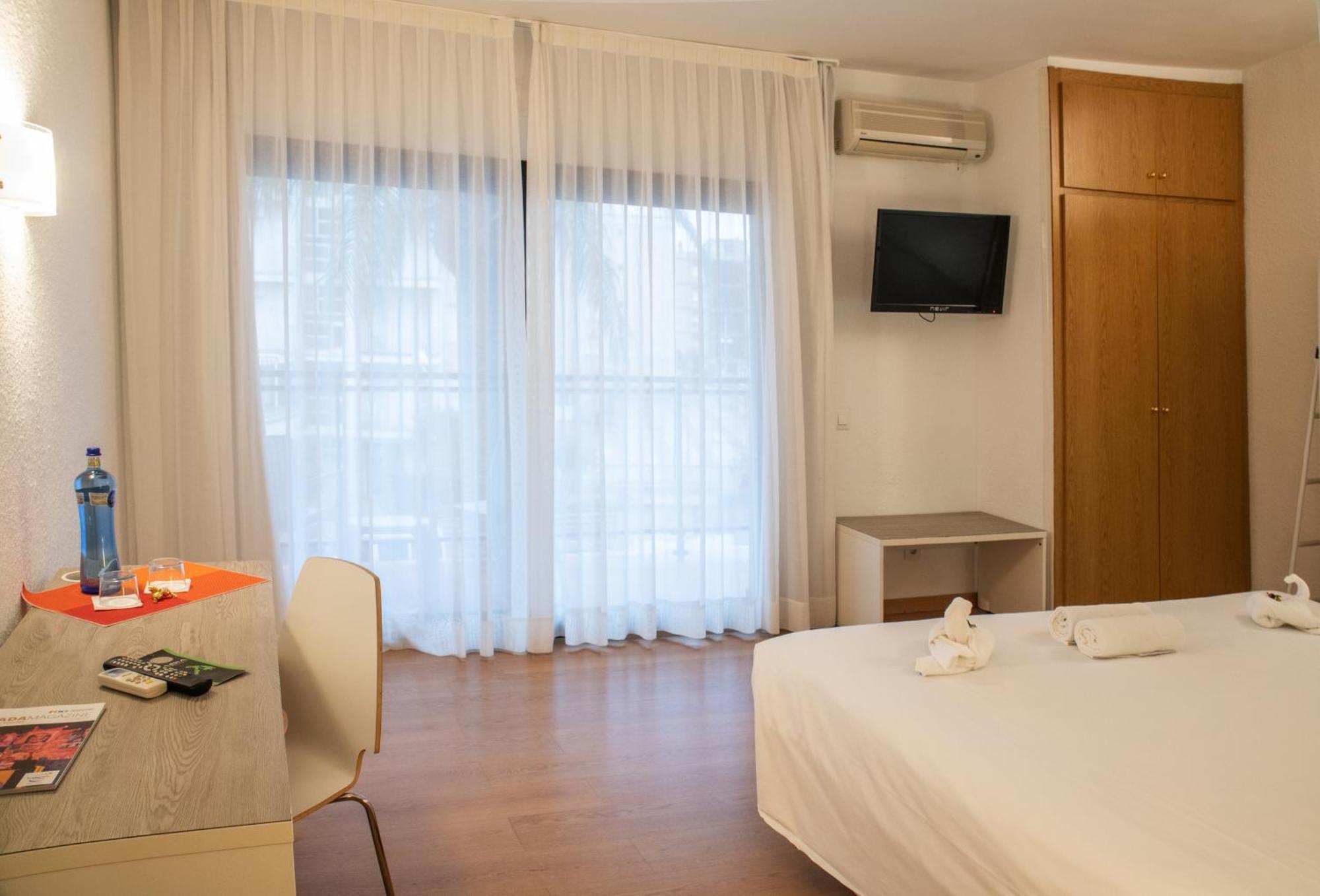 Adia Hotel Cunit Playa Ruang foto