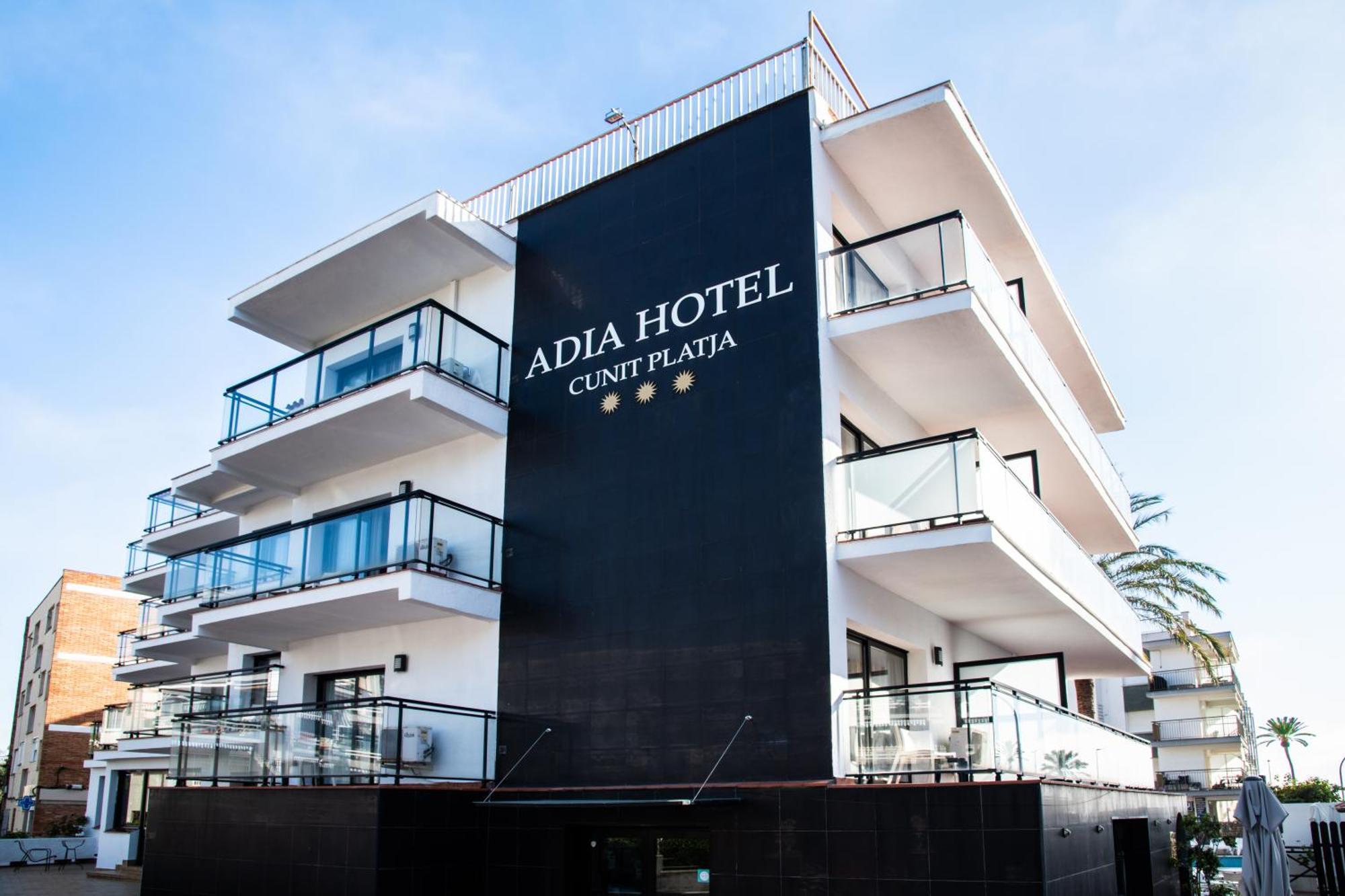 Adia Hotel Cunit Playa Bagian luar foto